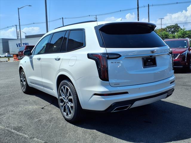 used 2022 Cadillac XT6 car, priced at $38,585