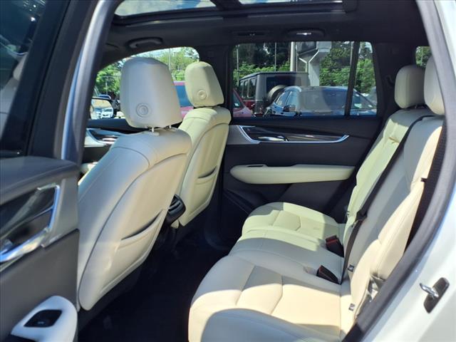 used 2022 Cadillac XT6 car, priced at $38,585
