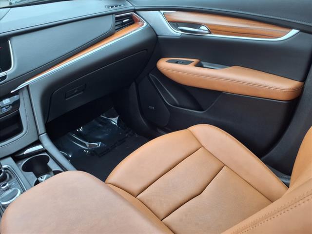 used 2022 Cadillac XT5 car, priced at $32,985