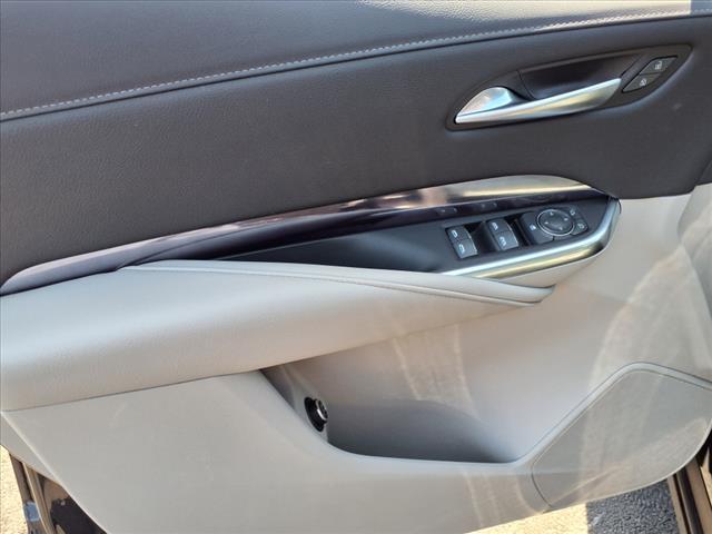 used 2023 Cadillac XT4 car, priced at $29,985