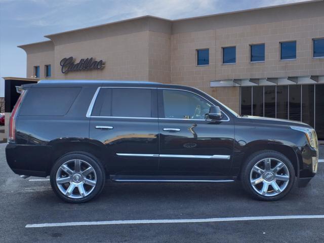 used 2020 Cadillac Escalade car, priced at $45,995