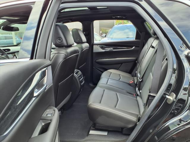 used 2022 Cadillac XT5 car, priced at $32,585
