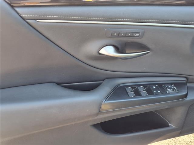 used 2021 Lexus ES 350 car, priced at $31,585