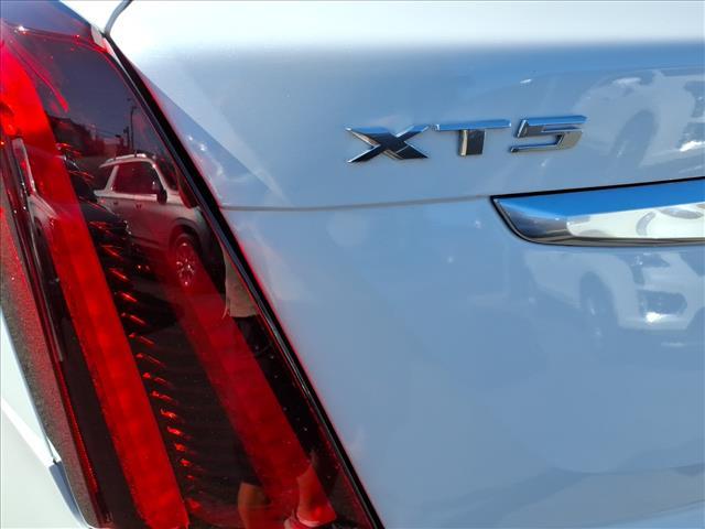 used 2022 Cadillac XT5 car, priced at $30,985