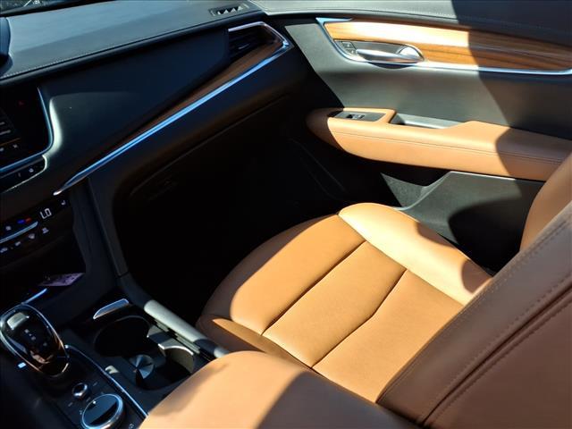 used 2022 Cadillac XT5 car, priced at $30,985
