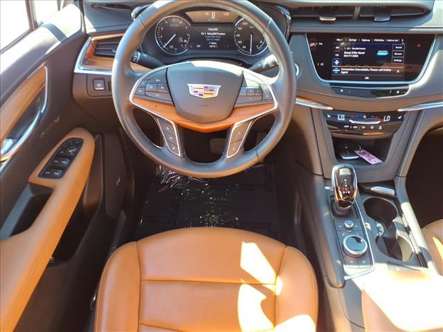 used 2022 Cadillac XT5 car, priced at $30,985