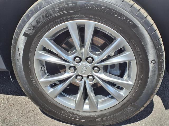 used 2022 Cadillac XT5 car, priced at $33,985