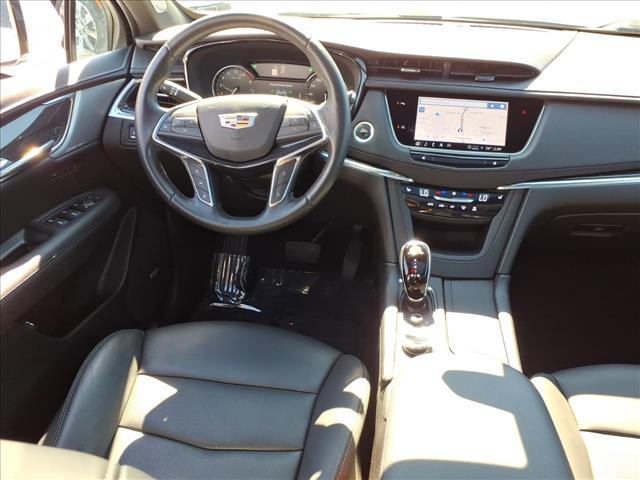 used 2022 Cadillac XT5 car, priced at $33,585
