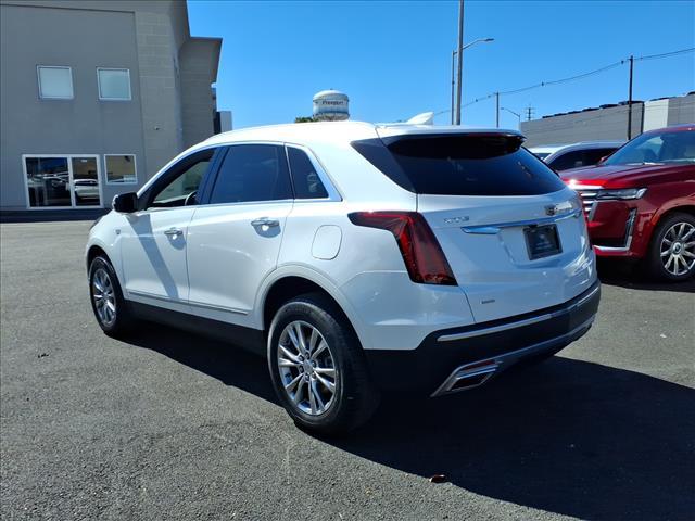 used 2022 Cadillac XT5 car, priced at $33,585