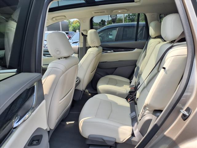 used 2022 Cadillac XT6 car, priced at $37,985