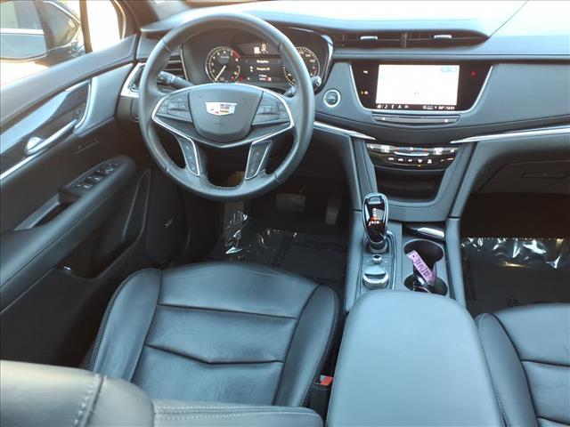 used 2022 Cadillac XT5 car, priced at $31,585