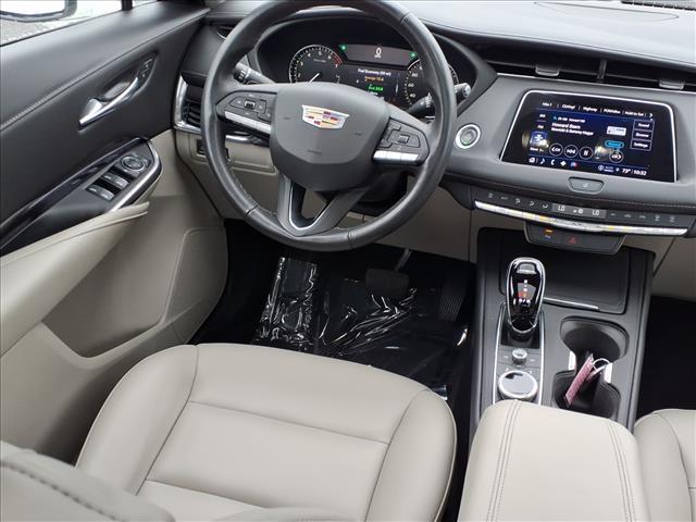 used 2022 Cadillac XT4 car, priced at $28,985