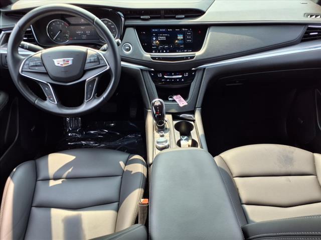 used 2022 Cadillac XT5 car, priced at $27,985