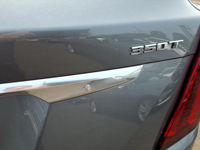 used 2022 Cadillac XT5 car, priced at $27,985