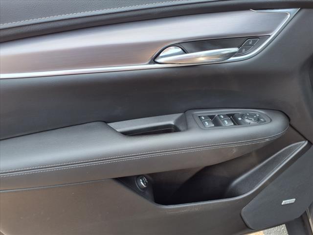 used 2022 Cadillac XT5 car, priced at $27,985