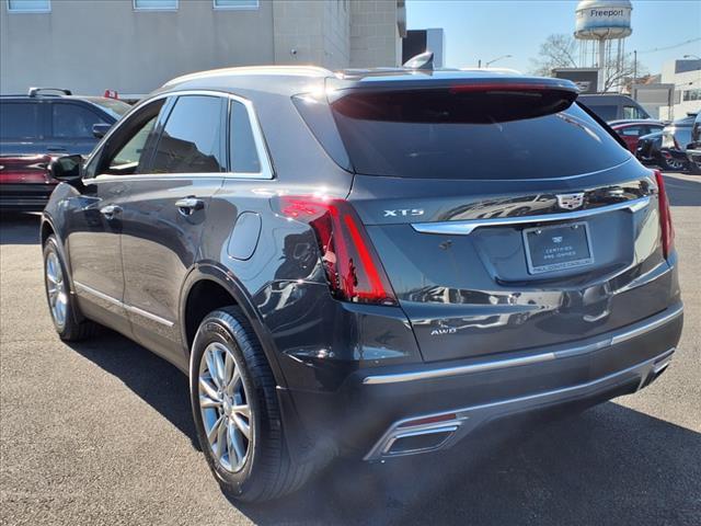 used 2022 Cadillac XT5 car, priced at $35,995