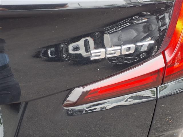 used 2022 Cadillac XT4 car, priced at $26,985