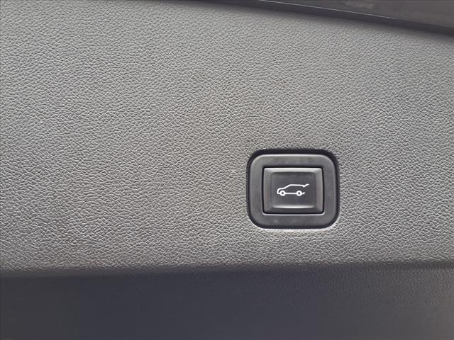 used 2022 Cadillac XT6 car, priced at $33,985