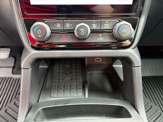 new 2025 Ford Ranger car, priced at $48,303