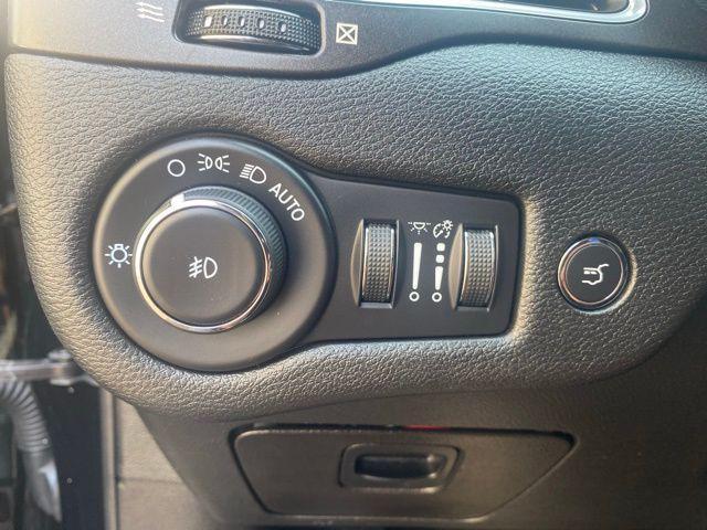 used 2022 Jeep Cherokee car, priced at $24,998