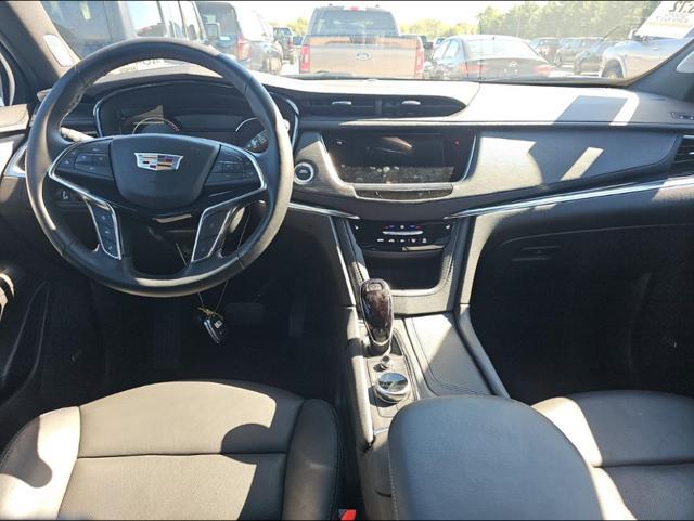 used 2025 Cadillac XT5 car, priced at $45,760