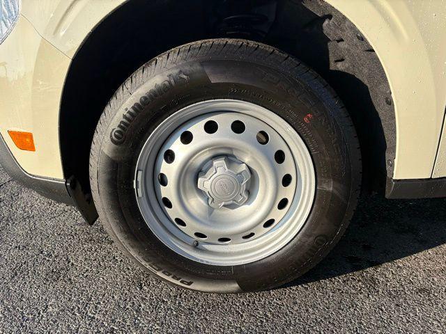 new 2025 Ford Maverick car, priced at $29,990