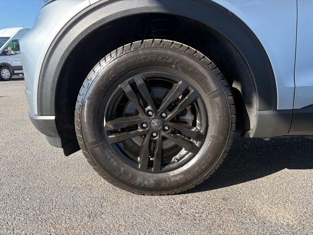 used 2022 Ford Explorer car, priced at $26,900