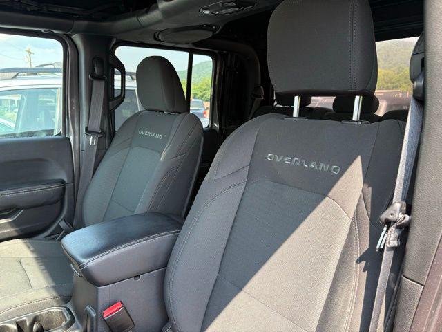 used 2022 Jeep Gladiator car, priced at $33,998