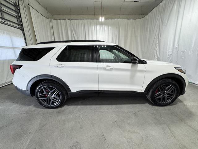 new 2025 Ford Explorer car