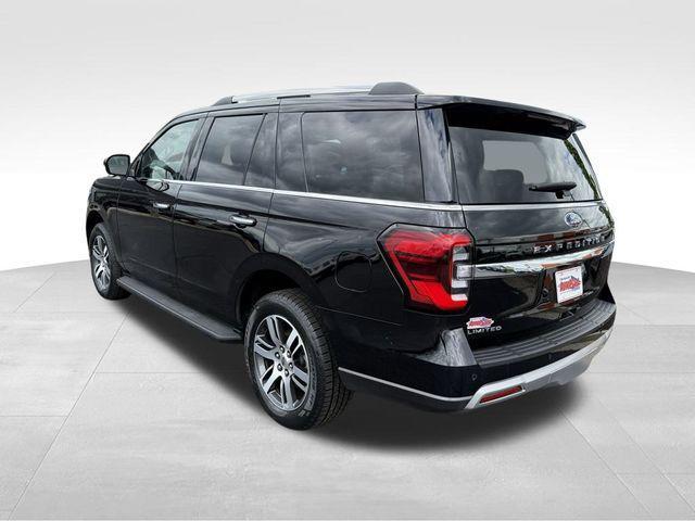 used 2024 Ford Expedition car, priced at $50,918