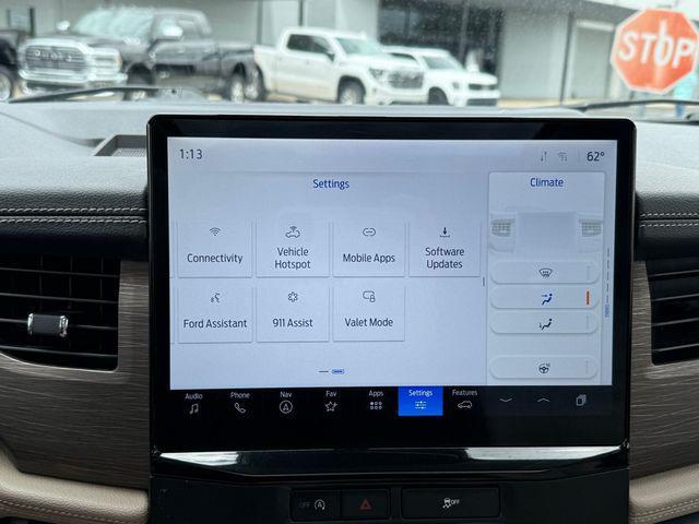 used 2024 Ford Expedition car, priced at $50,918