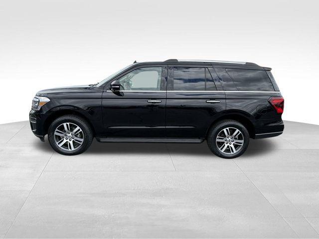 used 2024 Ford Expedition car, priced at $50,918