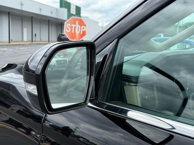 used 2024 Ford Expedition car, priced at $50,918