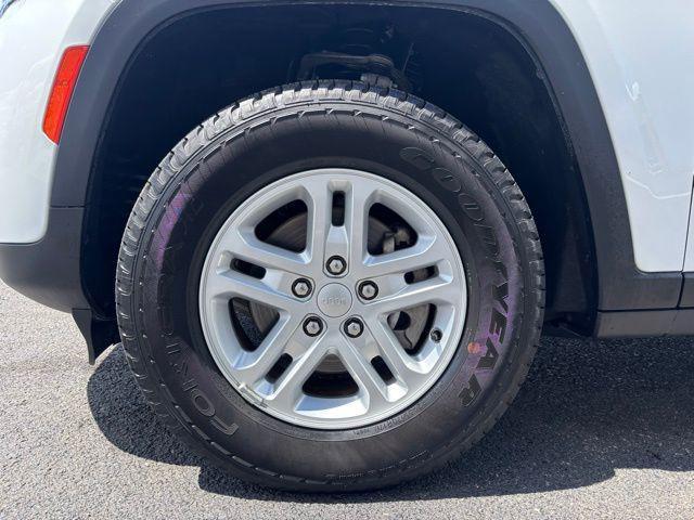 used 2023 Jeep Grand Cherokee car, priced at $30,266