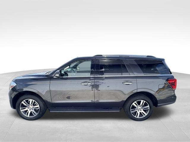 used 2024 Ford Expedition car, priced at $59,823