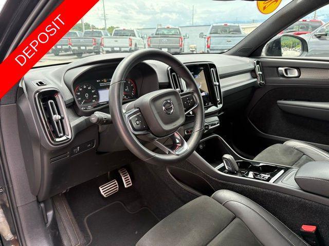 used 2022 Volvo XC40 car, priced at $26,389