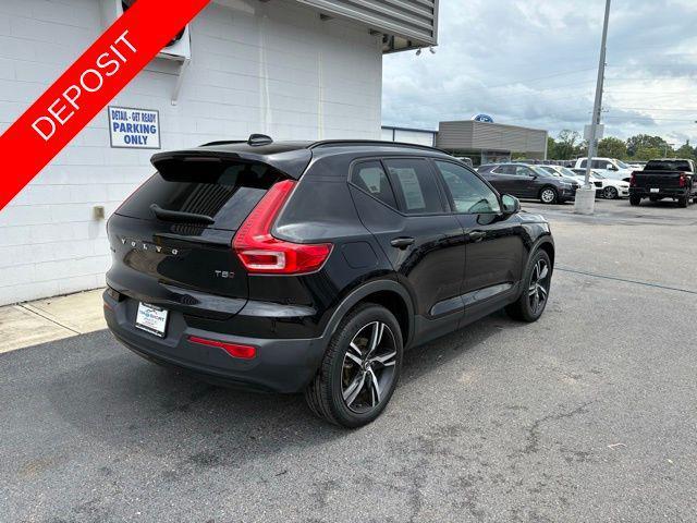 used 2022 Volvo XC40 car, priced at $26,389