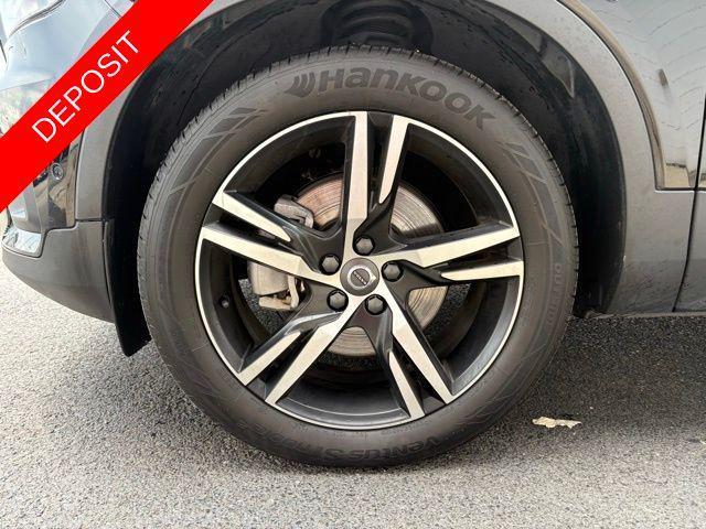 used 2022 Volvo XC40 car, priced at $26,389
