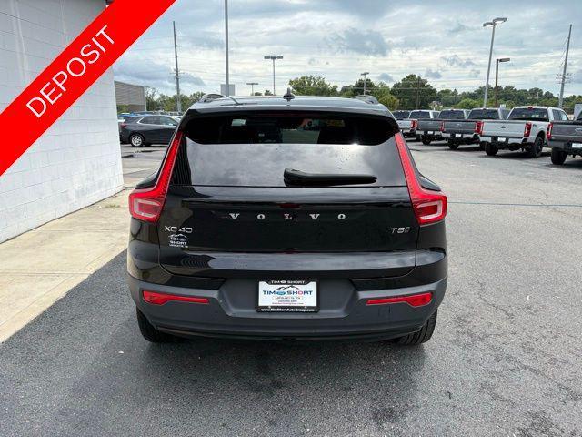 used 2022 Volvo XC40 car, priced at $26,389