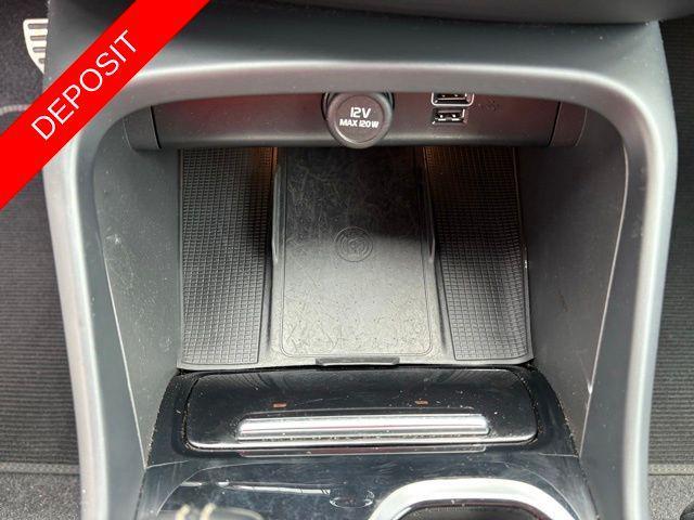used 2022 Volvo XC40 car, priced at $26,389