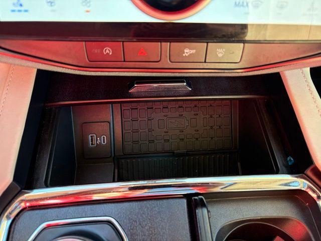 used 2022 Ford Expedition car, priced at $55,552