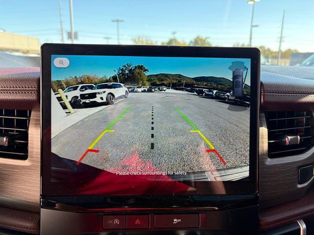 used 2024 Ford Expedition car, priced at $50,945