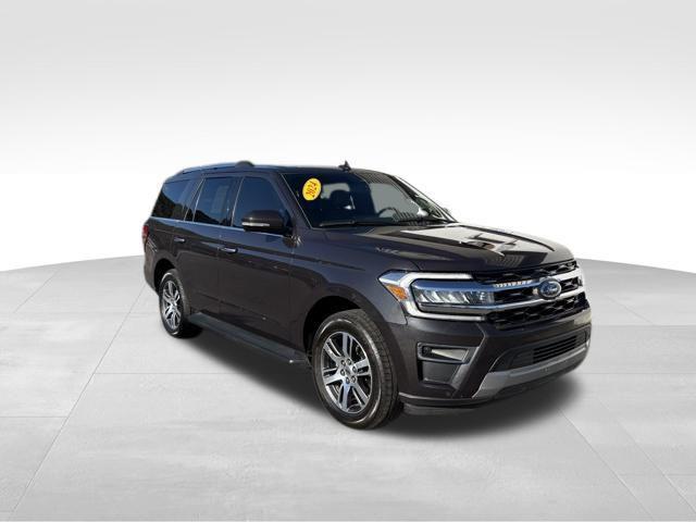 used 2024 Ford Expedition car, priced at $50,945