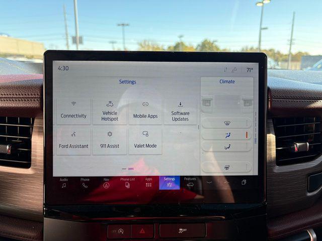 used 2024 Ford Expedition car, priced at $50,945