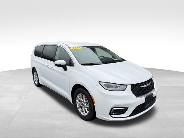 used 2023 Chrysler Pacifica car, priced at $23,998