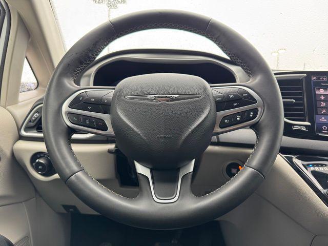 used 2023 Chrysler Pacifica car, priced at $23,998