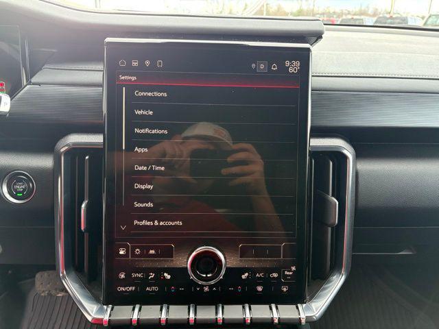 used 2024 GMC Acadia car, priced at $43,652