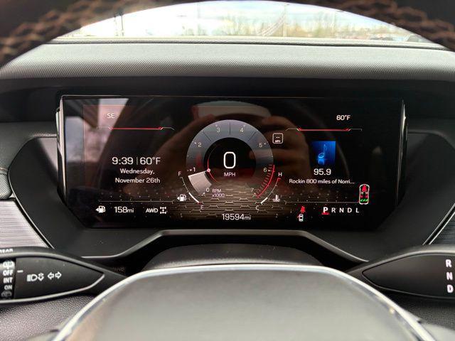 used 2024 GMC Acadia car, priced at $43,652