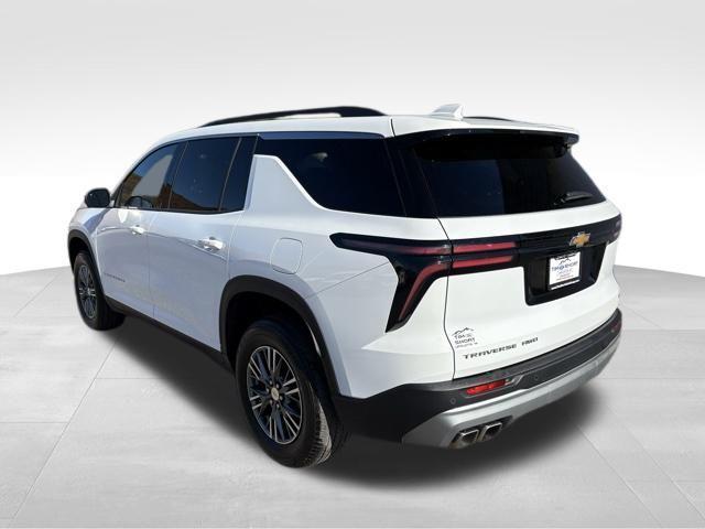 used 2024 Chevrolet Traverse car, priced at $32,988
