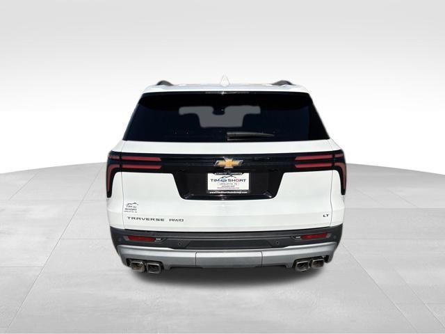used 2024 Chevrolet Traverse car, priced at $32,988